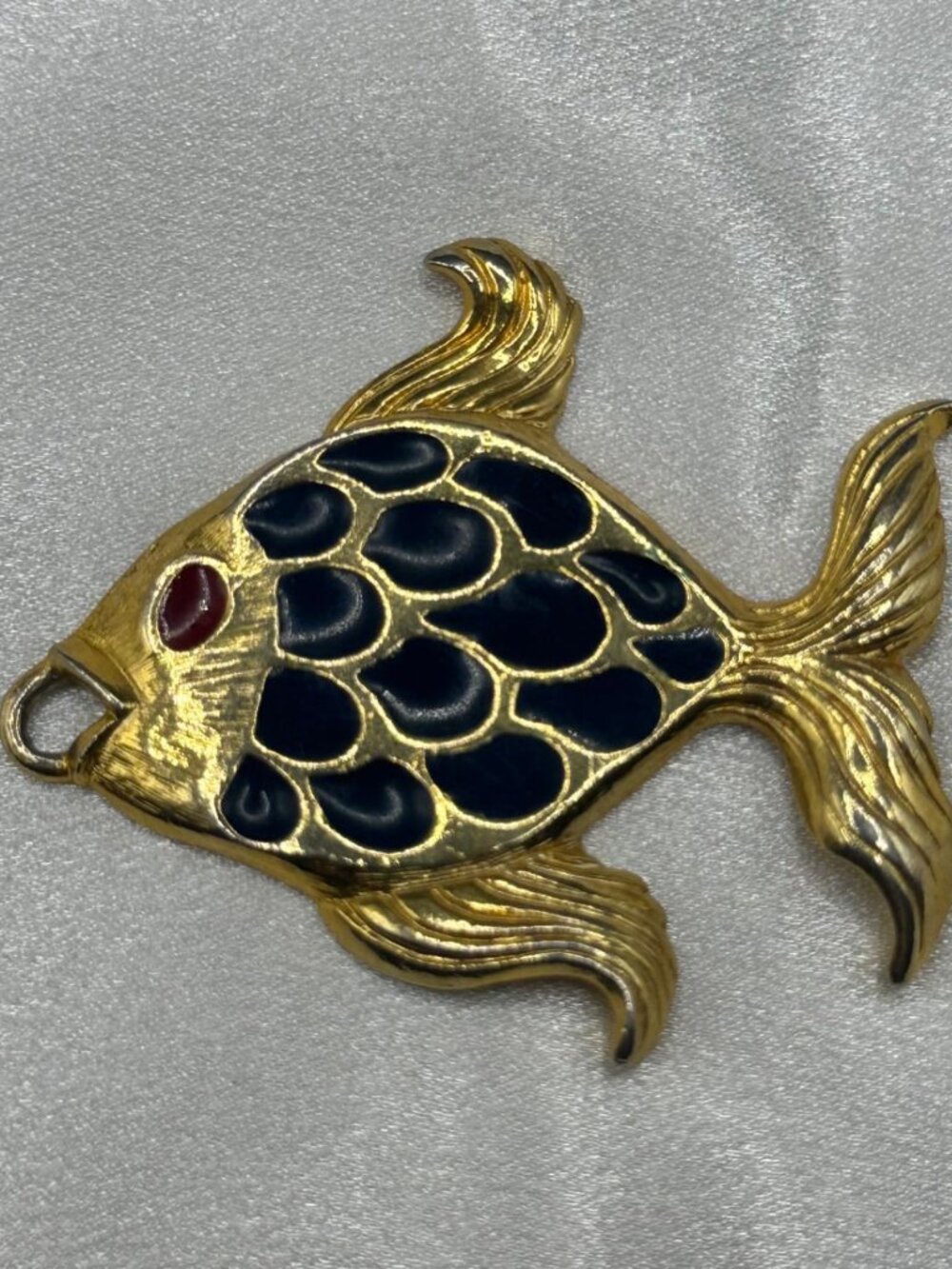 Vintage SIR-R Signed Gold Tone Fish Enamel Pendant
